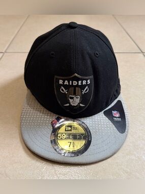OAKLAND RAIDERS NEW ERA 59FIFTY 2015 ON STAGE NFL DRAFT 7 5/8 FITTED CAP HAT
